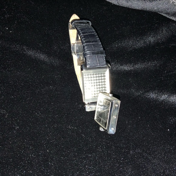 Stainless steel black and white men’s Rotary watch - Picture 6 of 6